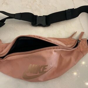Nike Pink Logo Belt Bag / Fanny Pack – Adjustable